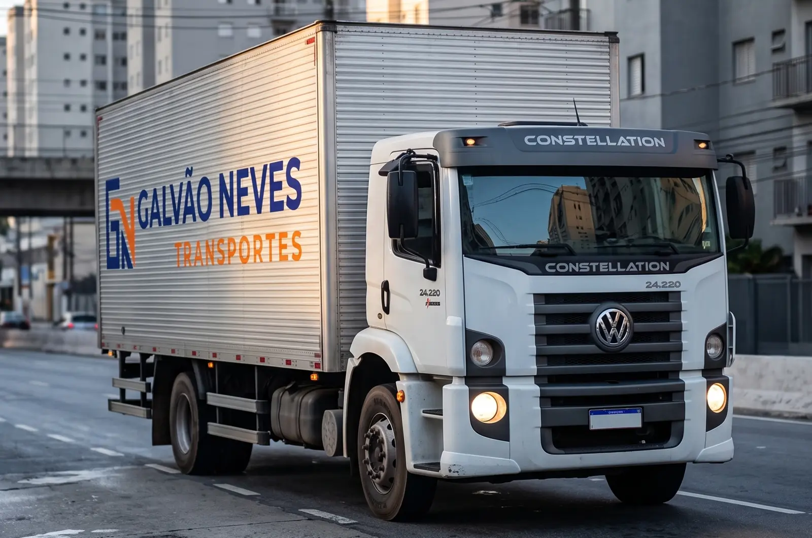 Caminhão toco da Galvão Neves.